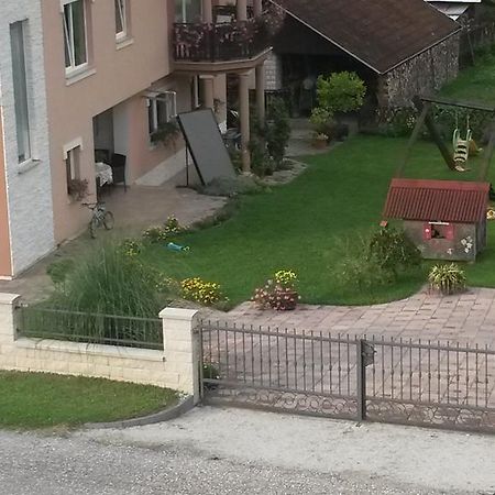 Apartamento Kaj-Lux Tuheljske Toplice Exterior foto
